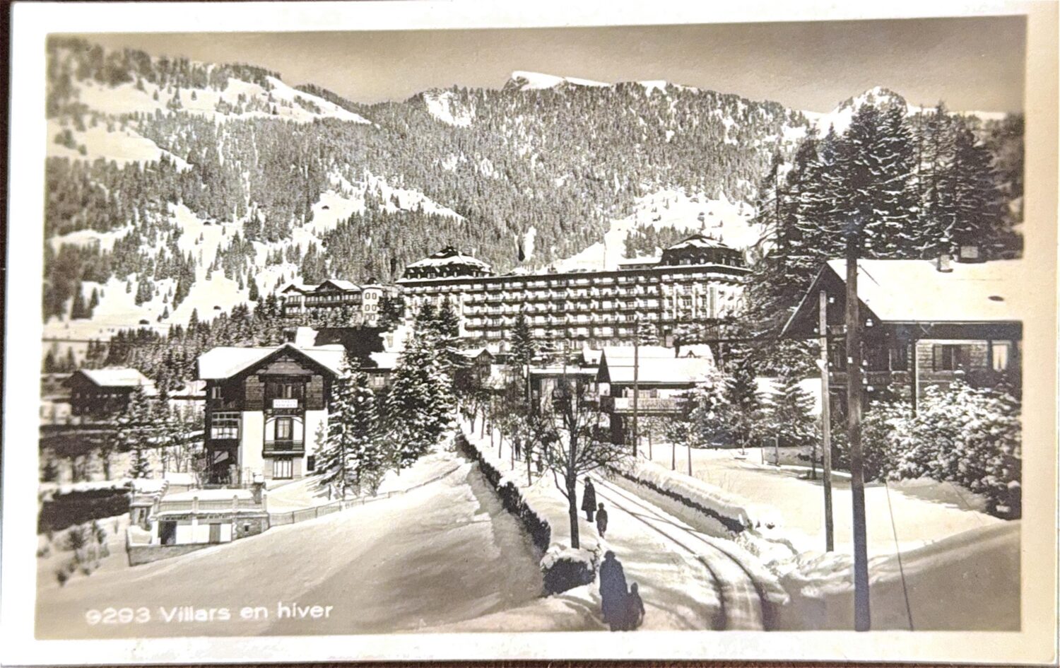 Vintage postcard: Villars in winter